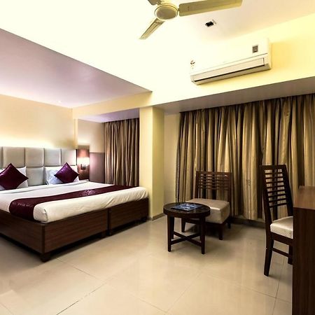 Hotel Aishwarya Residency Нави Мумбаи Экстерьер фото