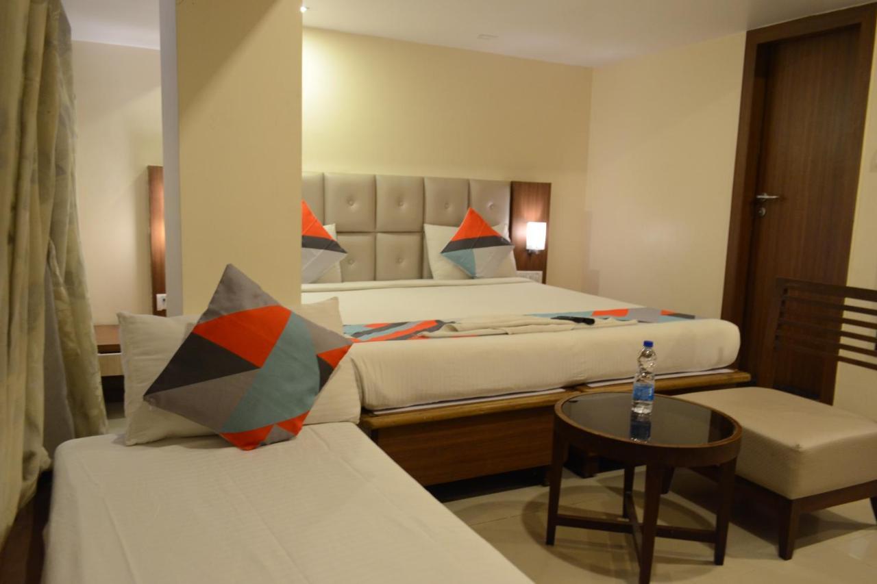 Hotel Aishwarya Residency Нави Мумбаи Экстерьер фото