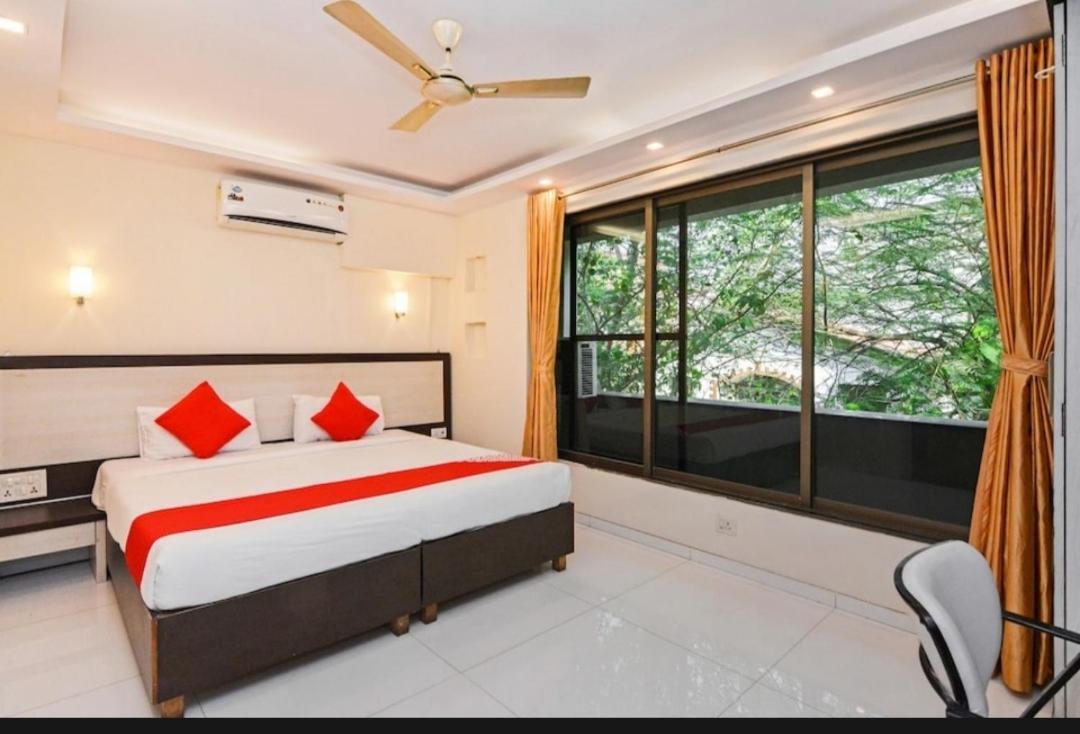 Hotel Aishwarya Residency Нави Мумбаи Экстерьер фото