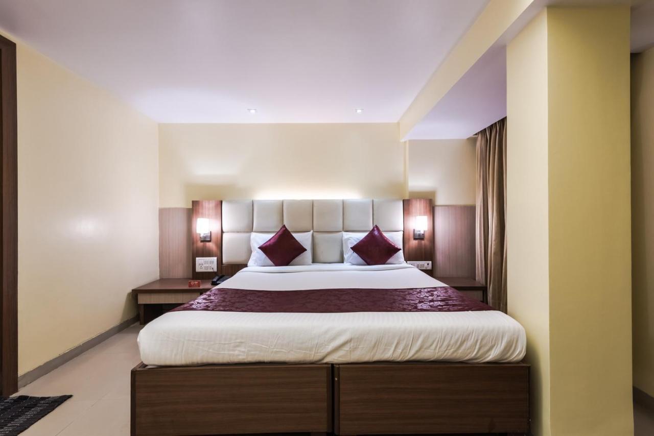 Hotel Aishwarya Residency Нави Мумбаи Экстерьер фото